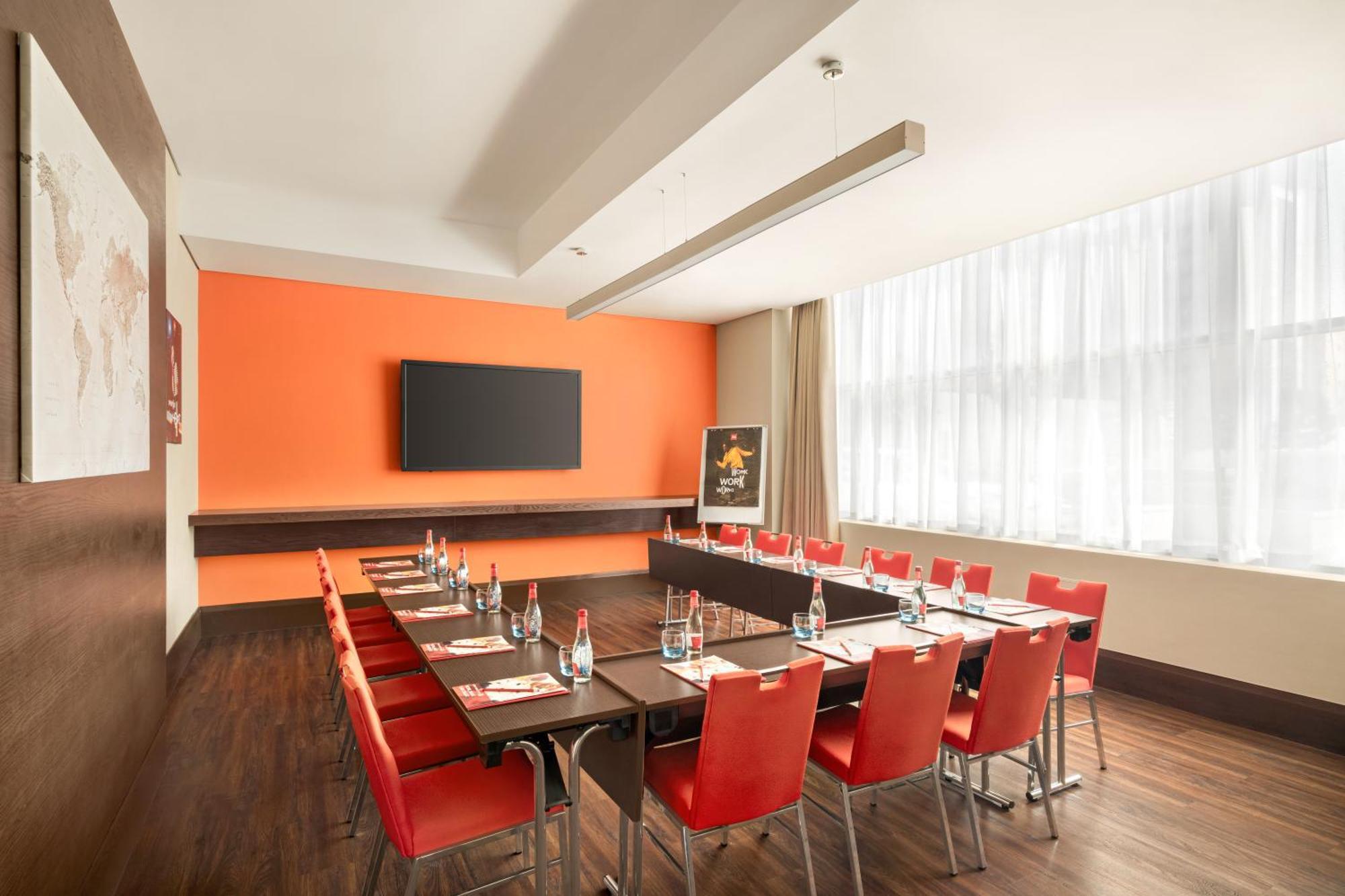 Ibis Dubai Al Rigga Готель Дубай